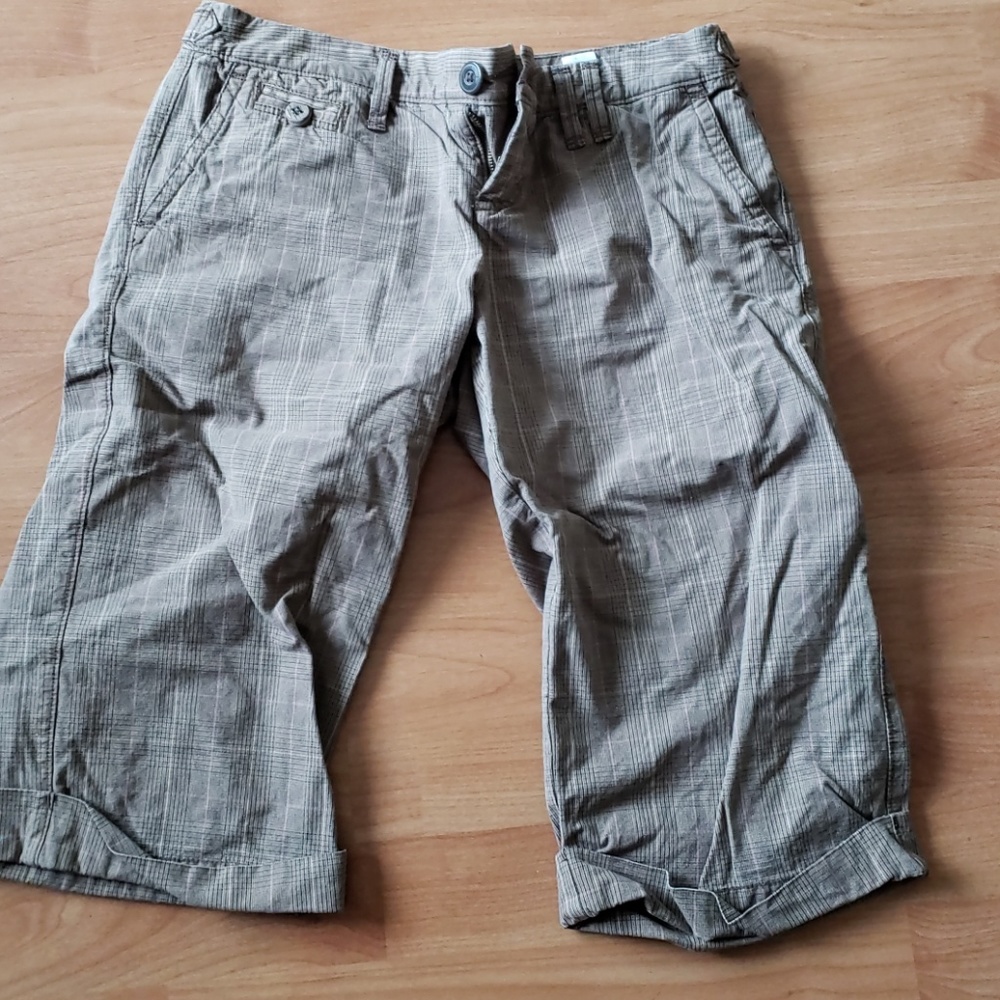 Women's Knee length shorts